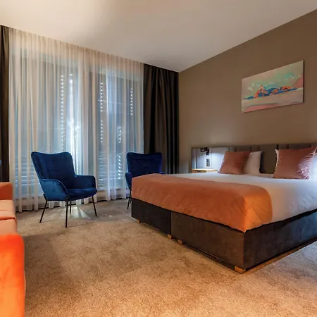 Sante Hotel 4*
