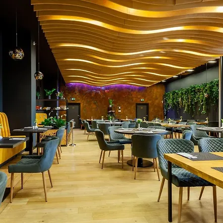 Hotel Sante 4*